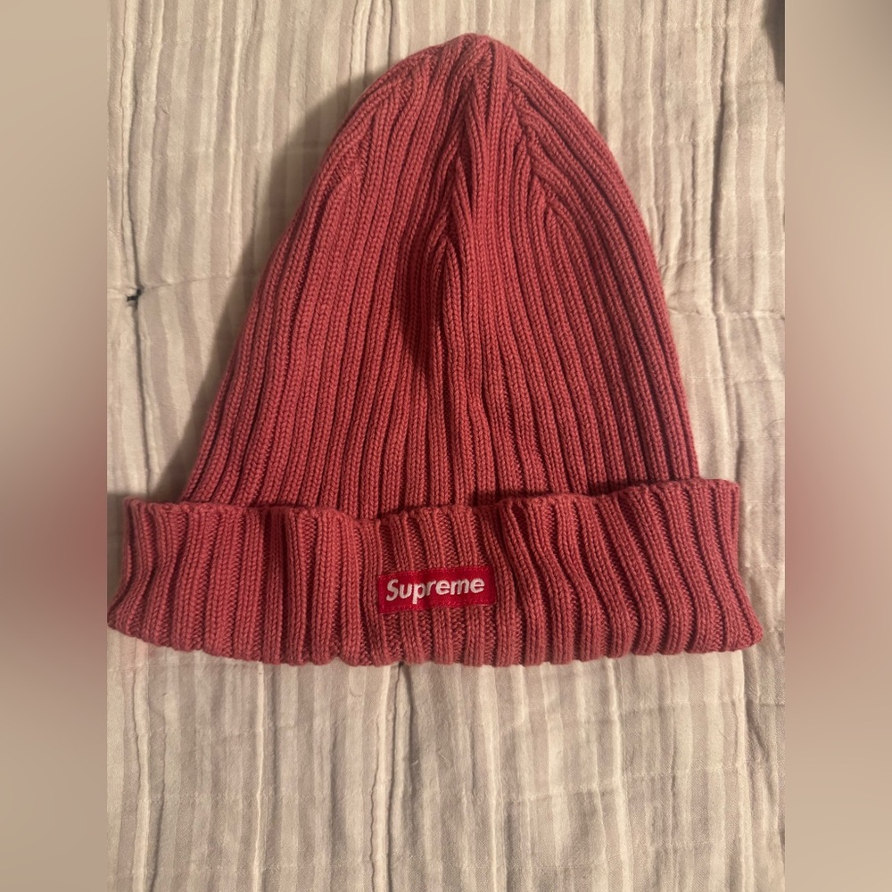 SUPREME BEANIE